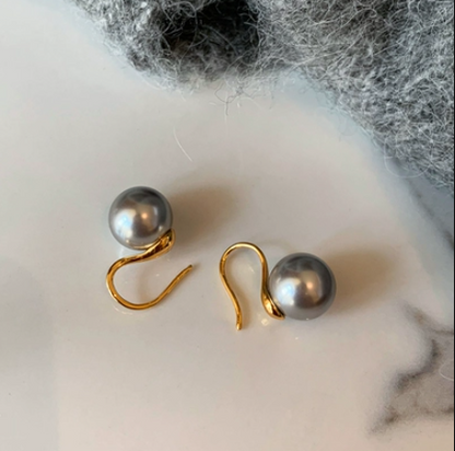 Pearl Hook Earrings E286GG