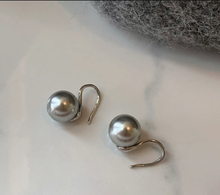 Pearl Hook Earrings E286SG